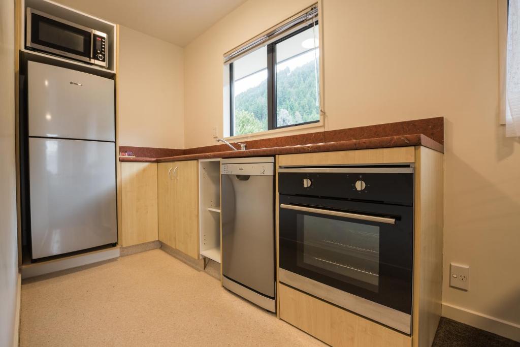 Kitchen, Bella Vista Queenstown in Queenstown
