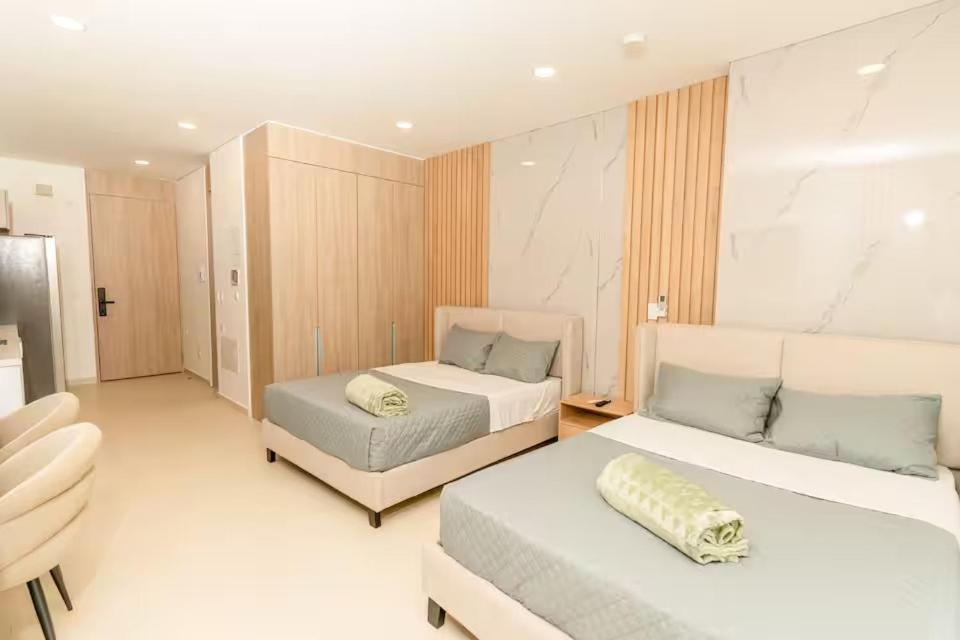 Exclusiva suite moderna con balcón cerca al mar - 2