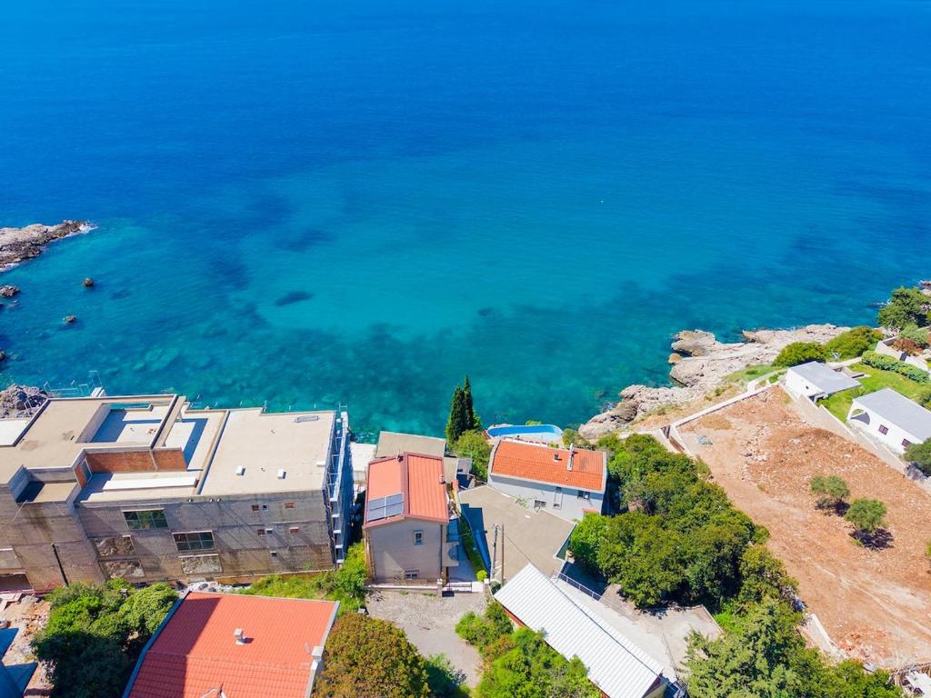 First Line Panoramic Sea View Villa - Dobra Voda - 2