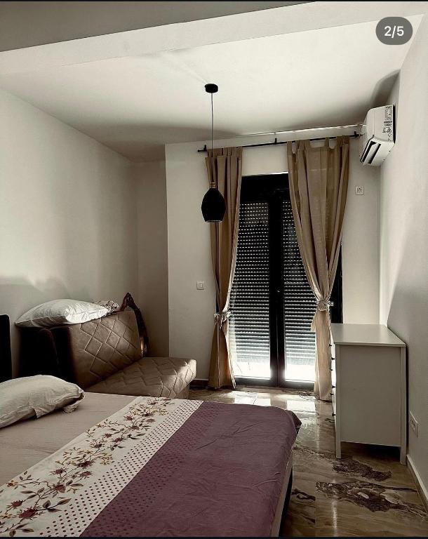 Sarah Apartments - 2