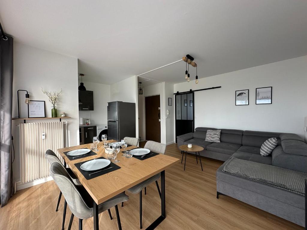 Superbe appartement en rez-de-jardin avec vue mer - 1