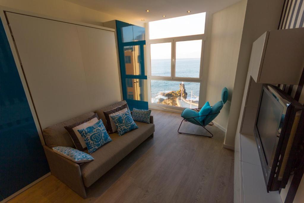 Virginia's Dream Panoramic Sea View Loft - 5