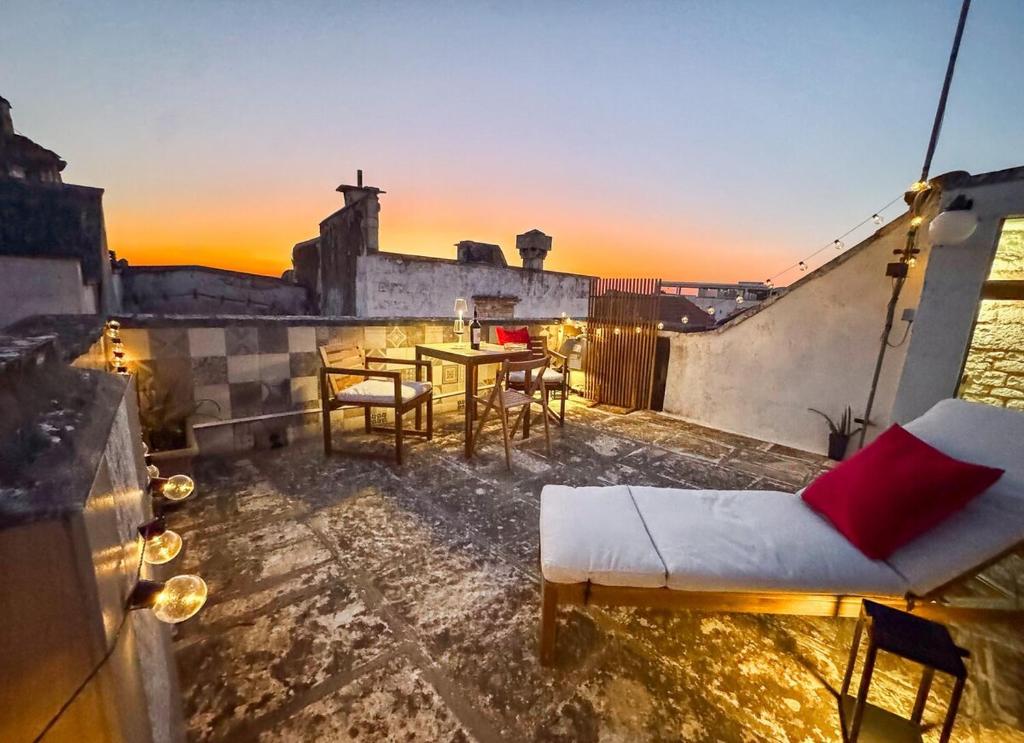 3-Level Stone Home with Rooftop Terrace in Martina Franca Historic Center, 2 Min from Cathedral - 1