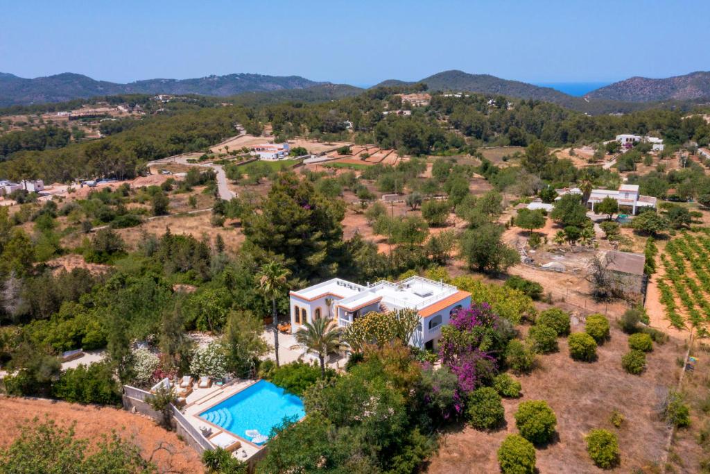 'Bohemian Pearl' - artsy oasis in the North of Ibiza - 2
