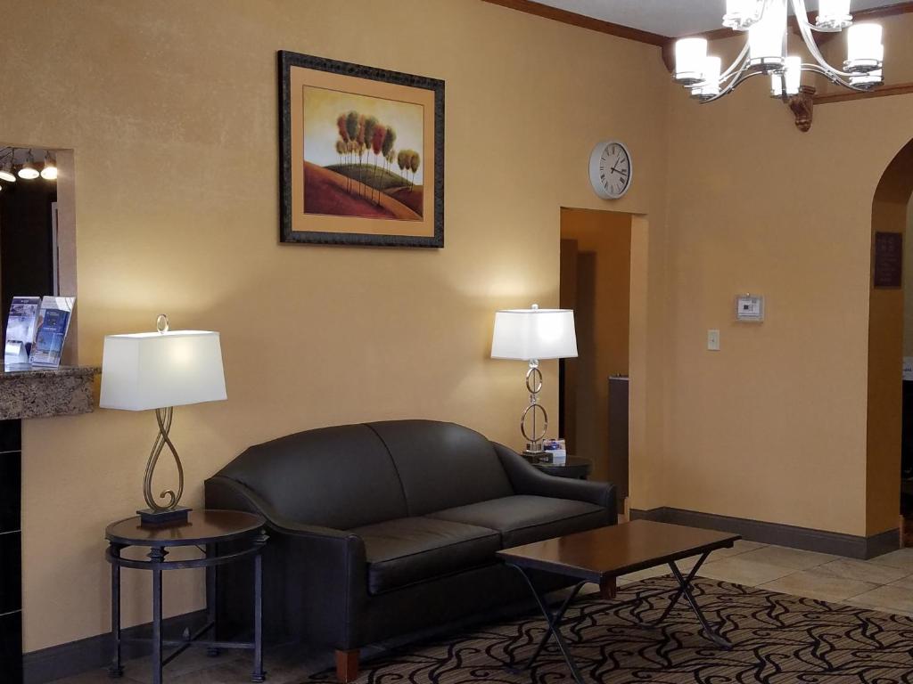 Best Western Martinsville Inn photo