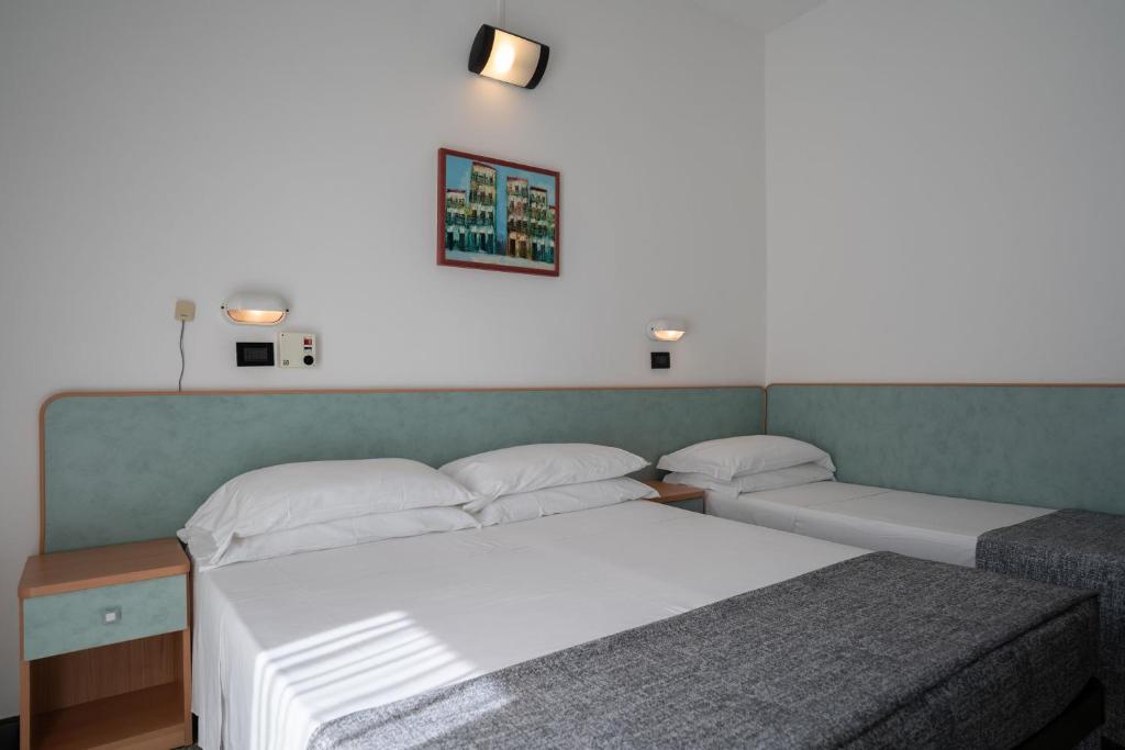 Hotel Haway — Pokoje in Rimini, Emilia-Romania