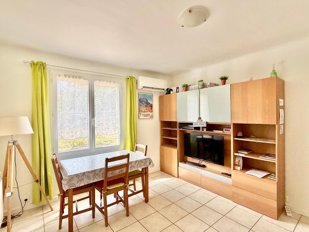 Chez Madou, T1 en bas de villa et rez de jardin à 900m de la mer et des commerces - 5