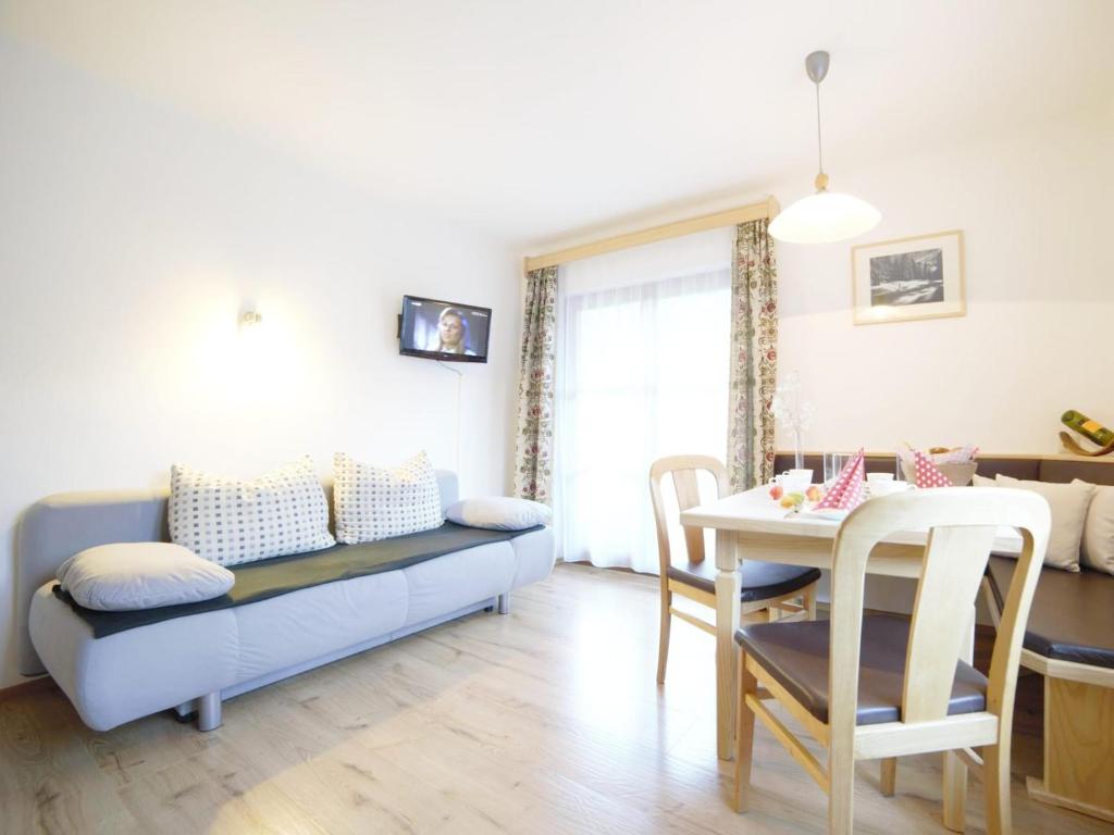 Apartment in Flachau with Mountain Views - 3
