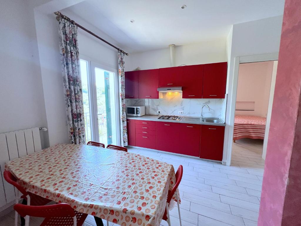 Villa tranquilla immersa nel verde a 2 Km dal mare - 3