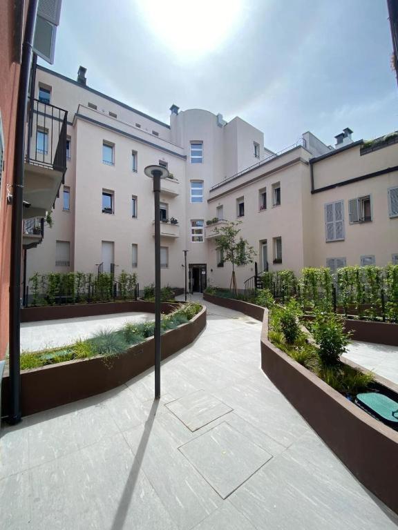 15 min from duomo- metro a 2 min-private garden - 4