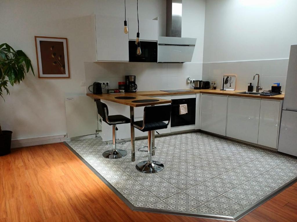 Aquitain Home - Studios & Appartements tout confort Bordeaux Gare St Jean