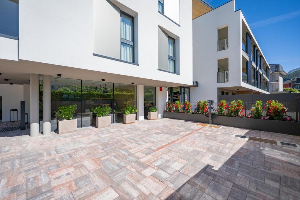 Etra Suites & Apartments - 4