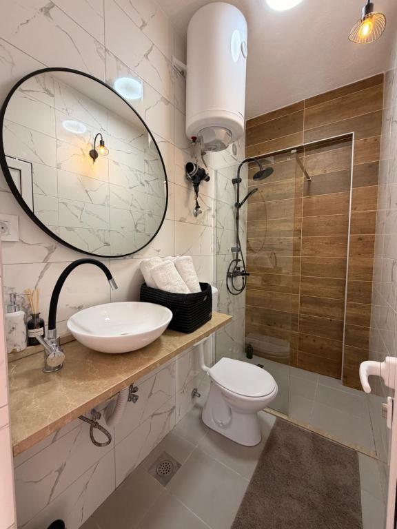 Apartmani Andrić - Stylish & Peaceful Apartment with Free Parking - 10 min Walk to Old Town - 3