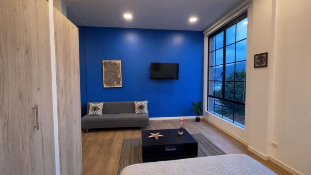Mumbai SkyLine Luxury Suite - 3