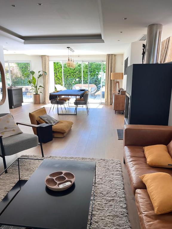 Villa design d'exception avec piscine - 5