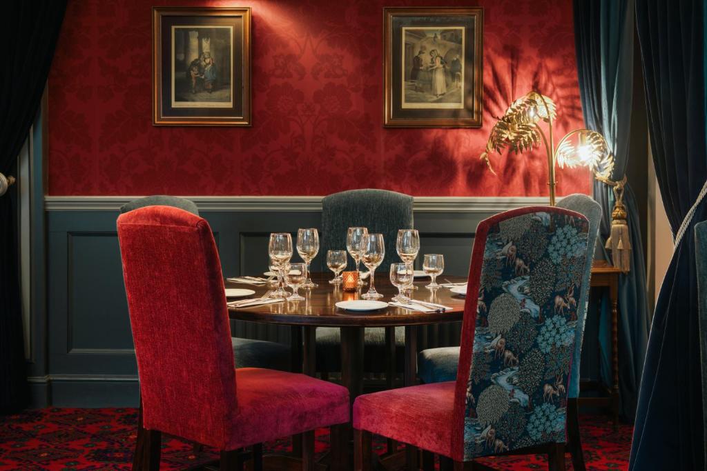 Restaurant, Castle Hotel in Dublin
