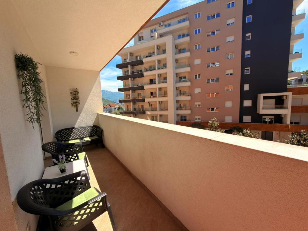 Olive Square Apartment Budva - 4