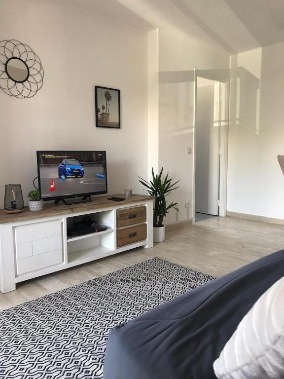 ANTIBES Appartement 2 pièces CLIMATISÉ pour 4 personnes PISCINE Plage à pied - 2