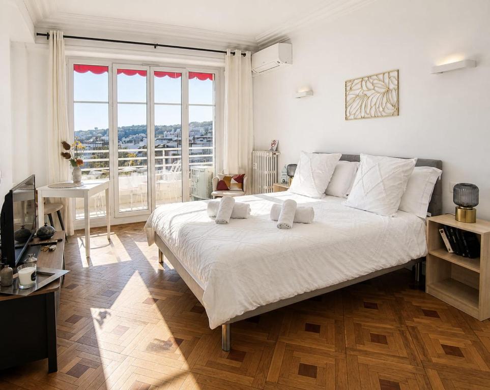 Renovated Apartment with Balcony & Side Sea View 25 bis Promenade des Anglais - 4
