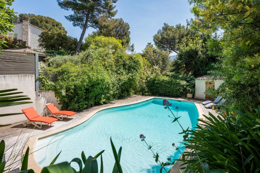Chez Françoise par Dodo-a-Cassis - 1