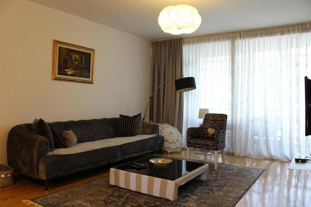 Budva LUX Apartment 1 - 2