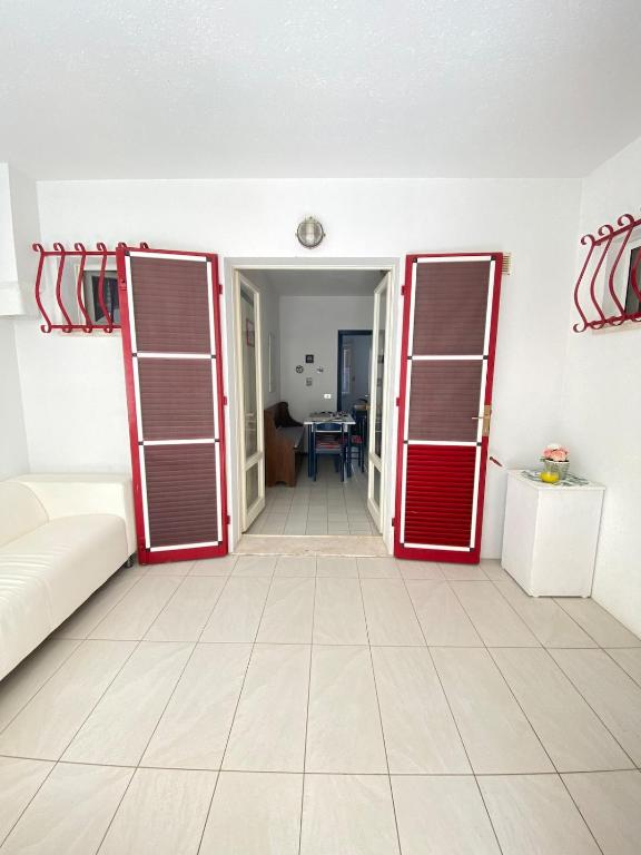 Apartment near the beach, with veranda - 2