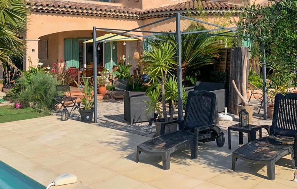 Amazing Home In Fréjus - 2