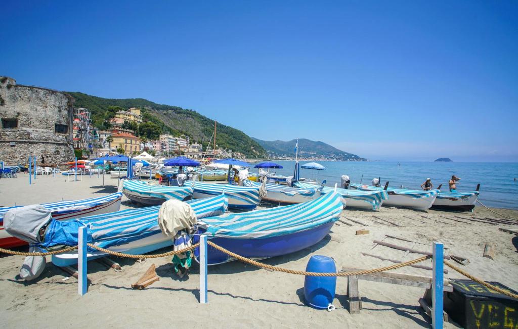 2 Bedroom Beautiful Apartment In Albenga - 2