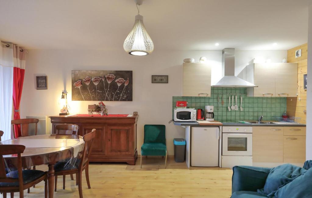 1 Bedroom Awesome Apartment In Gerardmer - 5