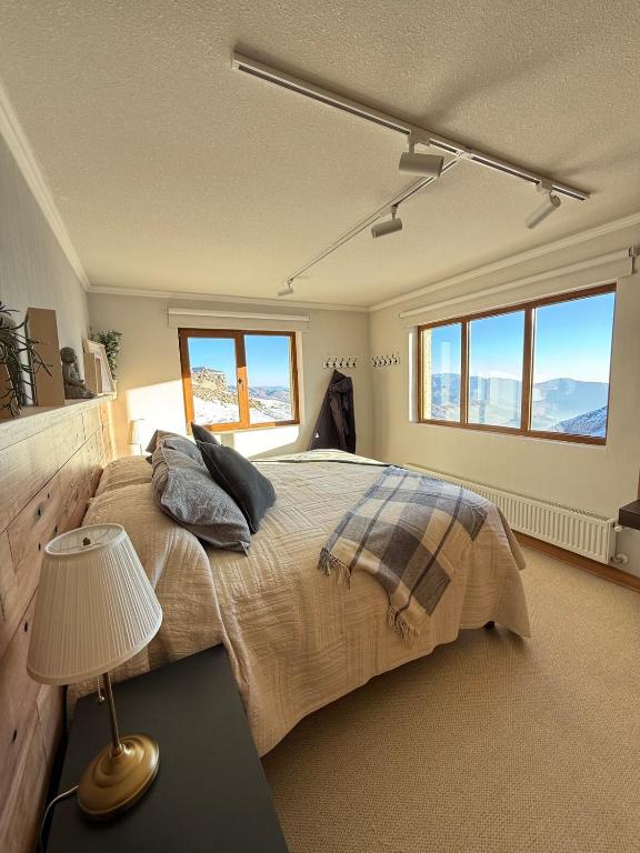 Newly Remodeled Ski IN OUT - 5