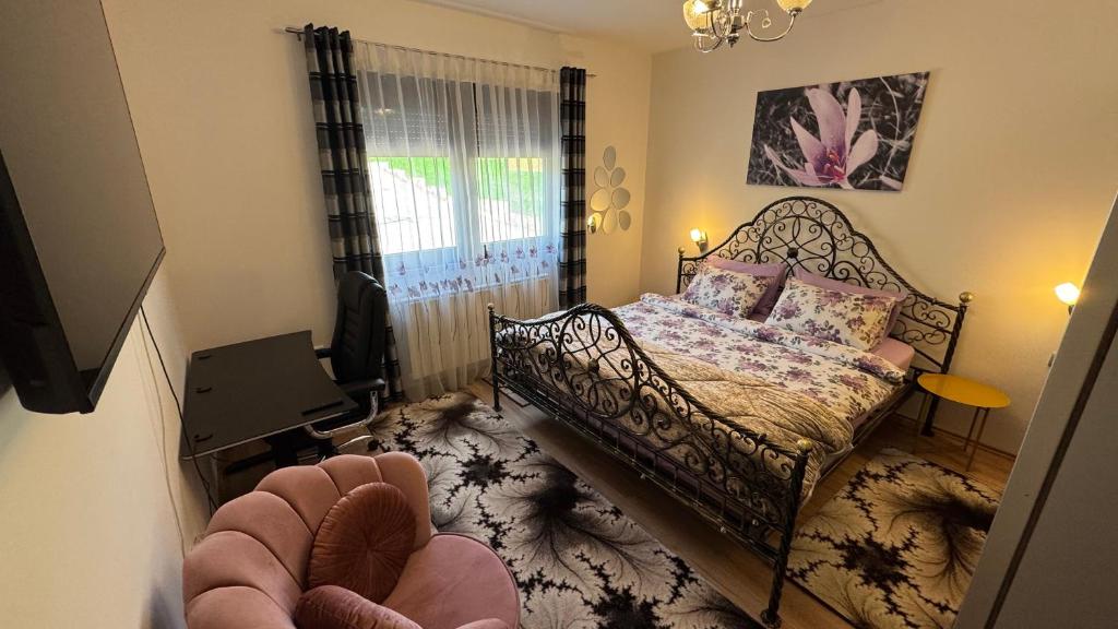Apartmani Hrastik 1 - 2