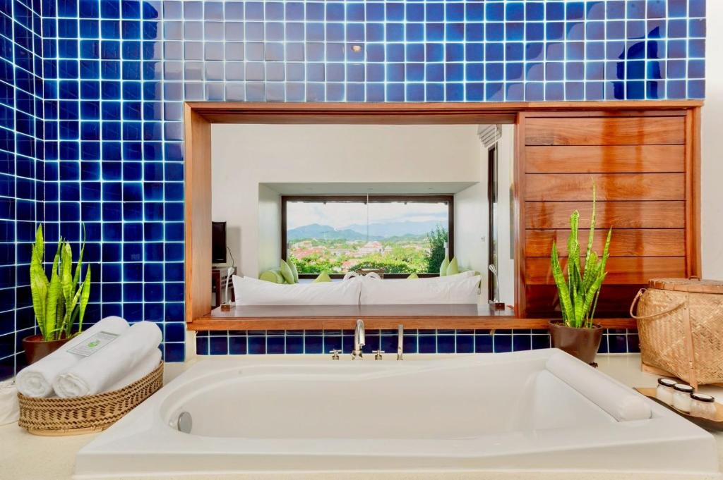 Hot tub