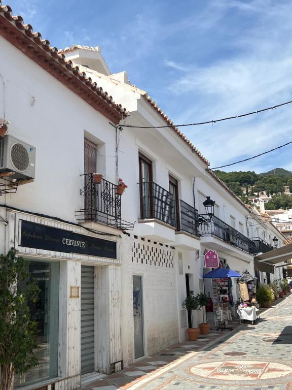 Studio Apartments in the vibrant heart of Benalmádena Pueblo - 2