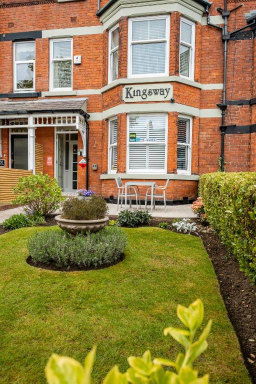 Kingsway Guesthouse - A selection of Single, Double and Family Rooms in a Central Location