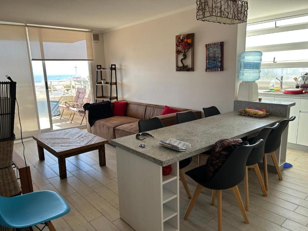 Departamento en la serena con vista al mar - 4