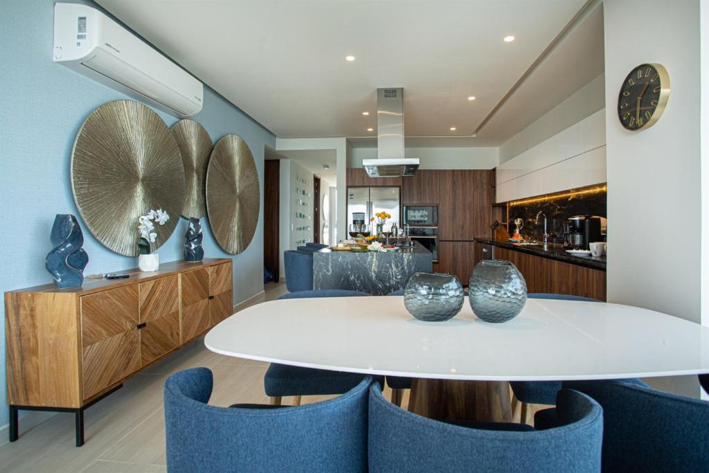 Oceana Luxury Escape 3BR3BA Ocean Views - 5