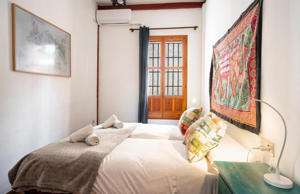Spacious Sunny and Quiet Albayzin Apartment - 5