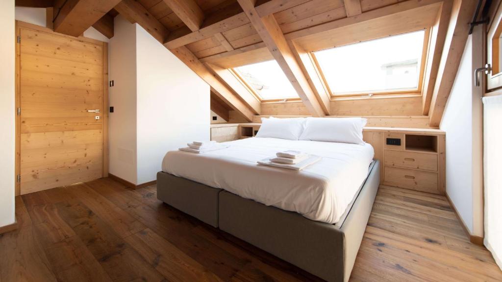 ABETE - Attic with Private Spa - 2
