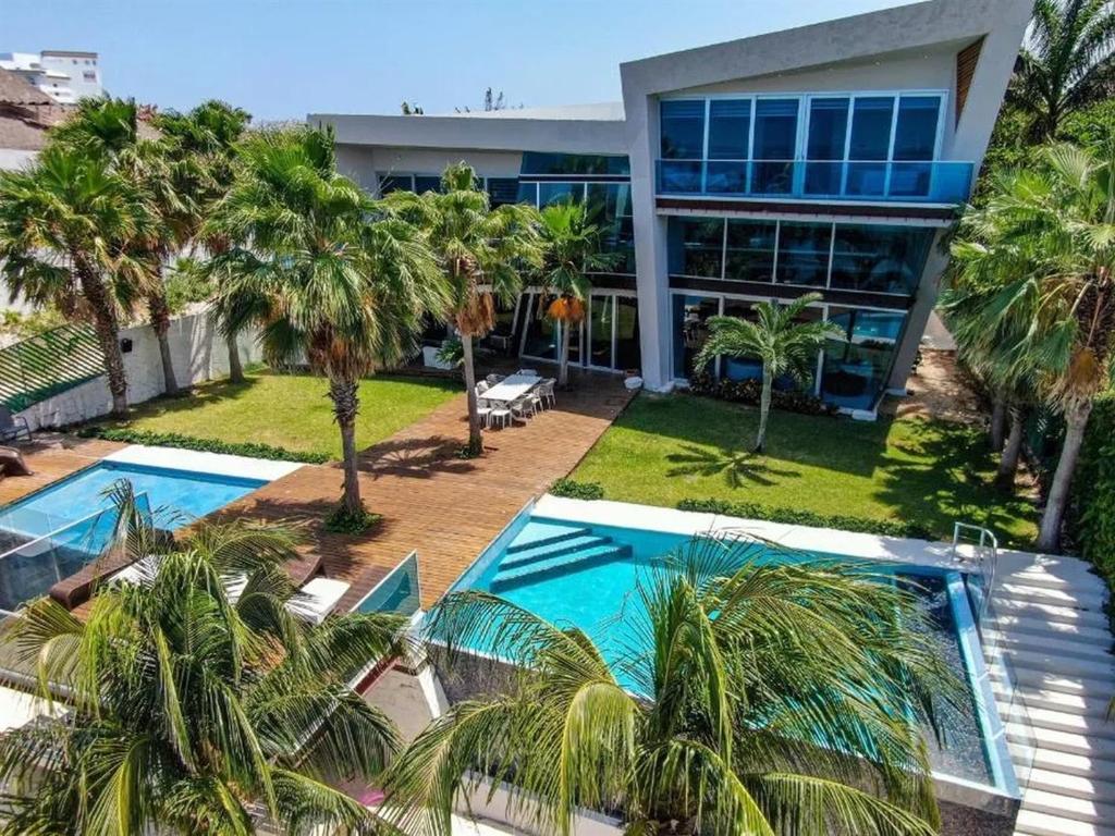 5 Bedrooms Villa Reynoso - 1