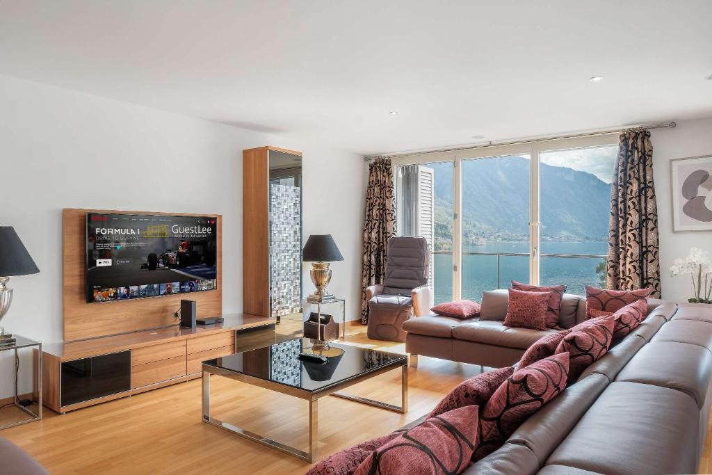 Luxury Apartment in Montreux with Panoramic Views by GuestLee - 1