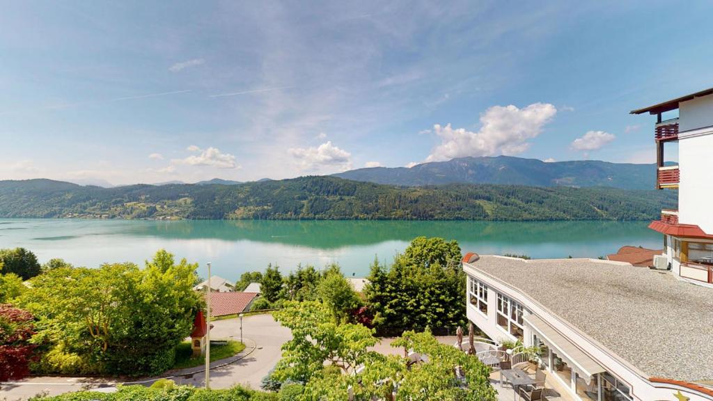 Hotel Alexanderhof - 2