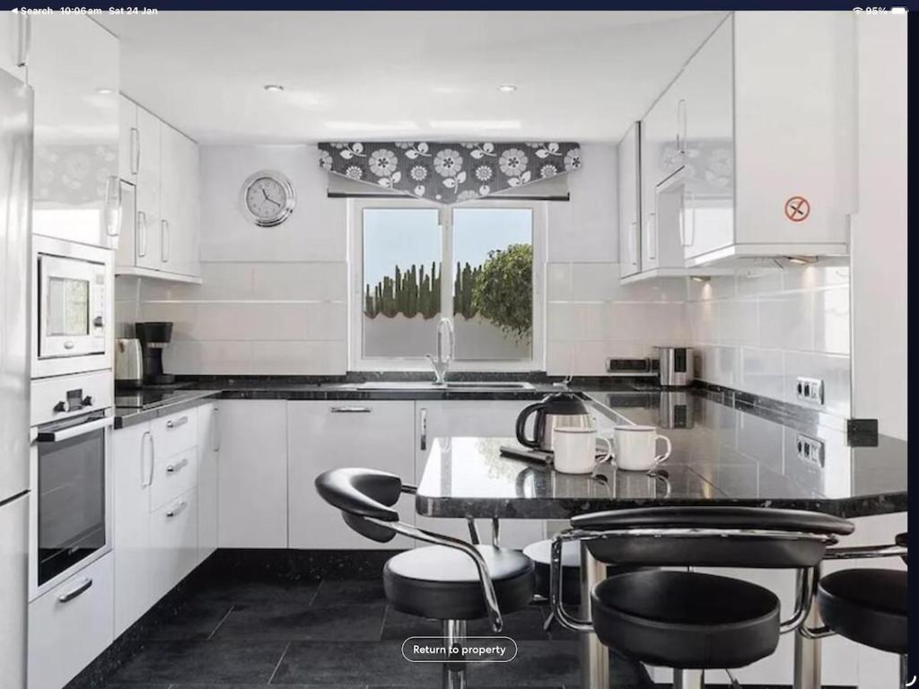 Villa Malpas Luxury 3 bedroom, 3 bathroom villa - 5