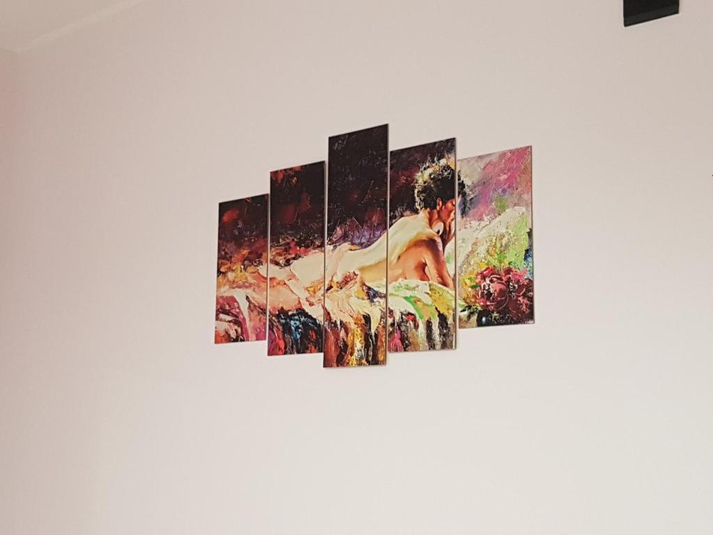 Sara Home - 4