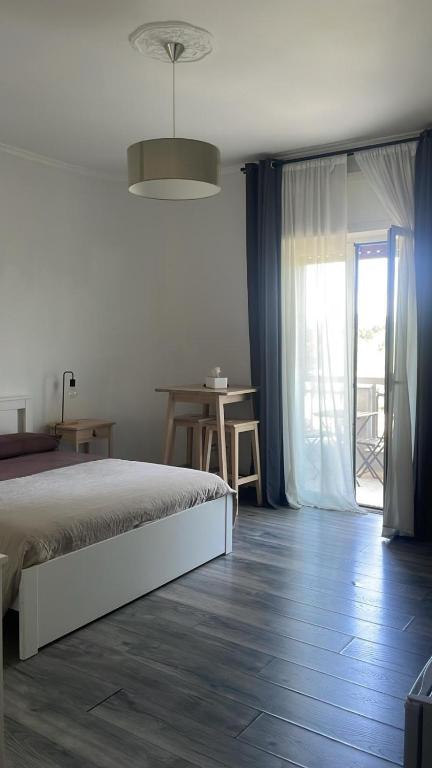 Levante Guesthouse - 5