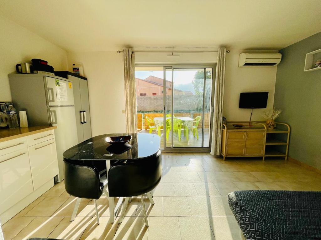 Appartement dans résidence sécurisée avec piscine - 2
