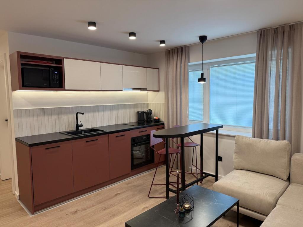 SH Luxury Apartments Sarajevo - Red - 5