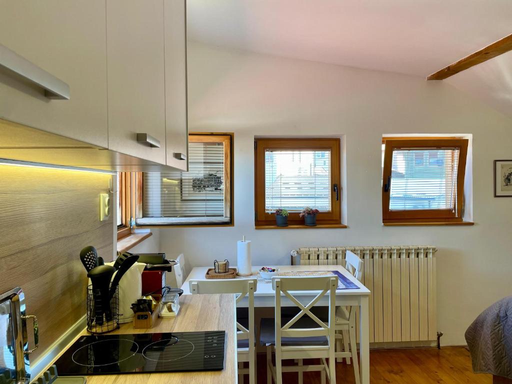 Apartment Ten - 2