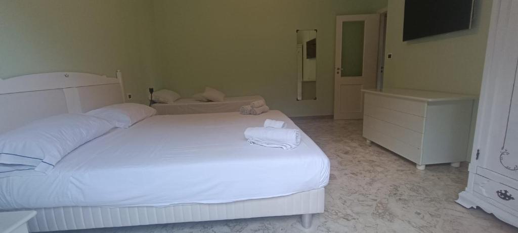 Penthouse in the historical center with sea view 5 minutes away from main square - 3