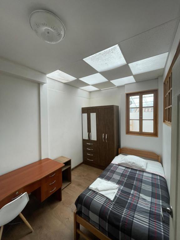 Exquisite 3BR Stay, Heart of Plaza de Armas - 4
