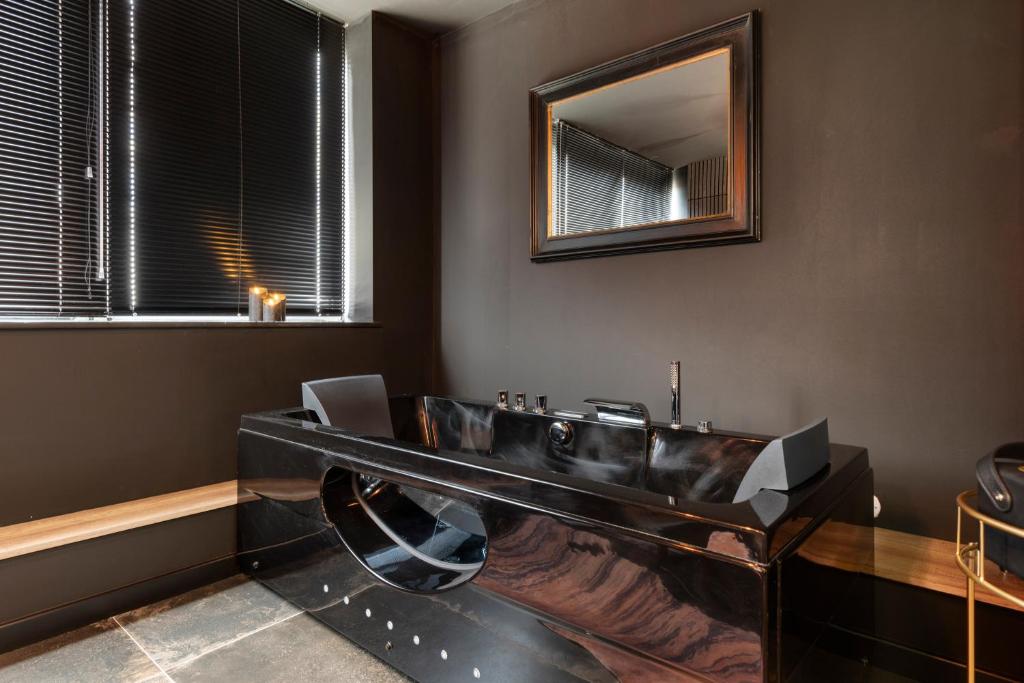 Encorps une Nuit, Jacuzzi, Nancy Centre Gare Congrès, PARKING - 3